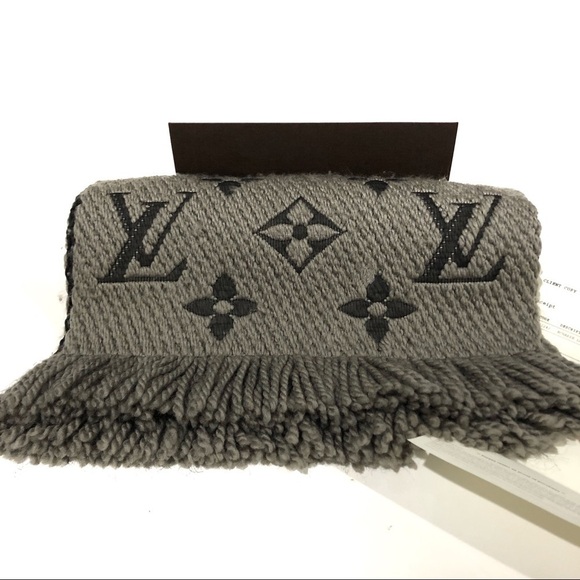 Authentic Louis Vuitton Monogram Logomania Wool Silk Scarf Logomania GM0168 - Picture 3 of 11